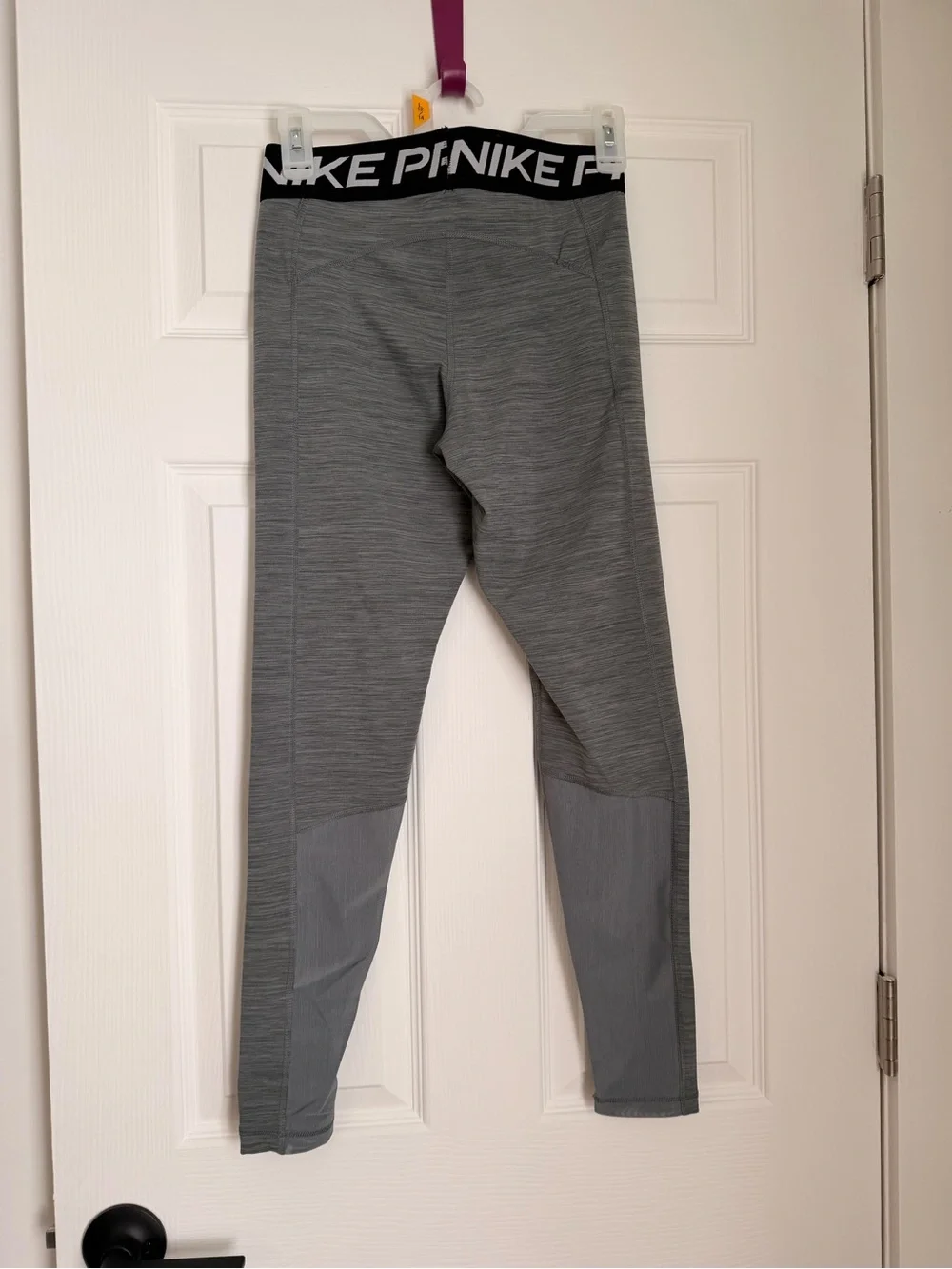 Nike Pro Women’s Gray Performance Leggings